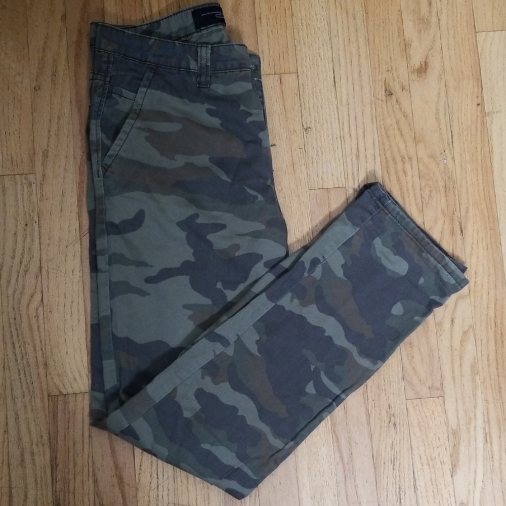 21 Men Camo pants